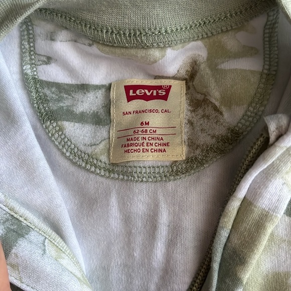 Levis 6m Onesie - Picture 2 of 8